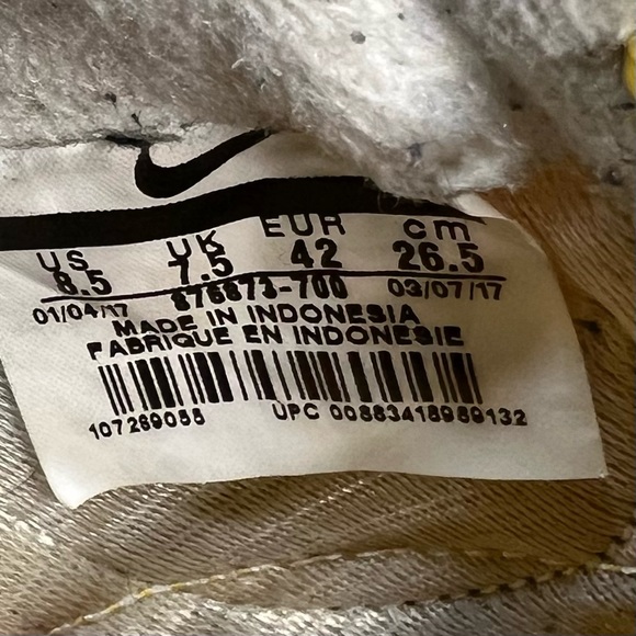 Nike Classic Cortez Nylon Oregon Shoe Ochre and Gorge Green Men's Shoe Size 8.5 - Picture 9 of 10